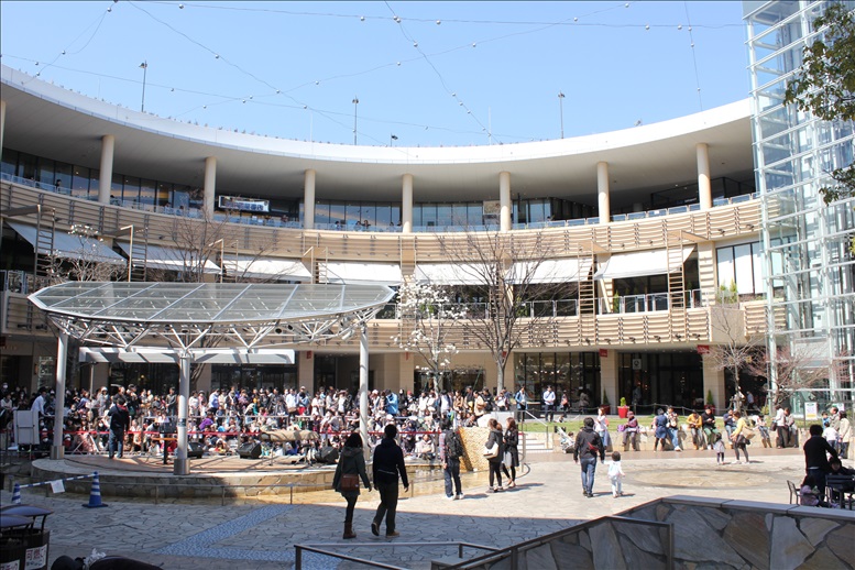 ららぽーと屋外広場