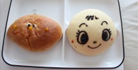 ジャムおじさんのパン工場で購入したカレーパンマンとドキンチャン