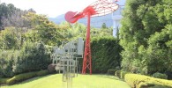 風向きで変化するヒコーキみたいなオブジェ