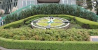 花壇広場の大きな花時計