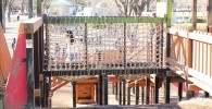 網の橋の遊具