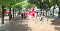 北鹿浜公園の遊具広場