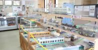 色々な電車の模型の展示