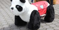 パンダの乗り物